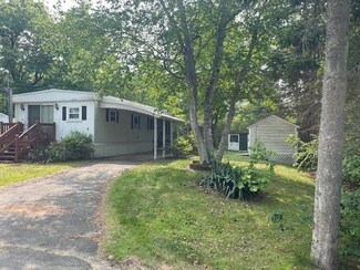 4 Center St, Brimfield, MA 01010
