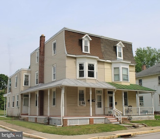 65 E Canal St Unit 2ND FLOOR, Dover, PA 17315
