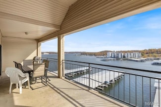 106 Falls Point Dr Unit 8C, Lake Ozark, MO 65049