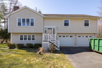 18 Crestview Terrace, Stratham, NH 03885