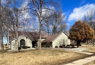 1502 Sanders Dr, Auburn, IN 46706