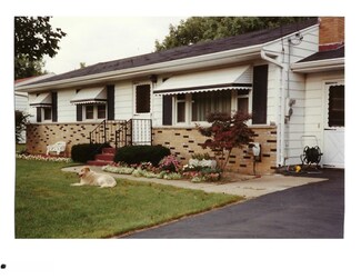 2888 Clarice St, Kalamazoo, MI 49048