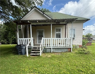 133 Bridges St, Notasulga, AL 36866
