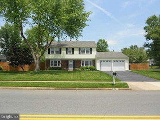13124 Point Pleasant Dr, Fairfax, VA 22033