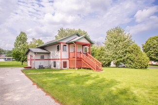 102 Moundview St, Cobb, WI 53526