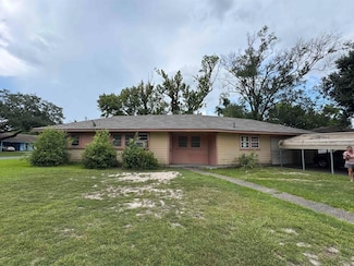 1009 Ruby Ln, Orange, TX 77630