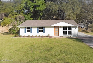 522 Christine Dr, Ridgeland, MS 39157