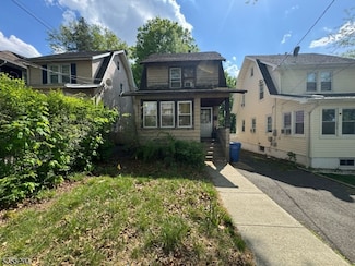 173 W Newell Ave, Rutherford, NJ 07070