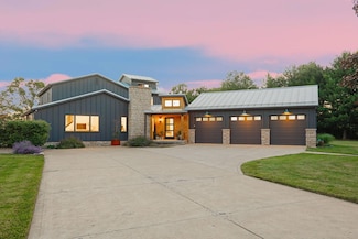3216 S Three B's & K Rd, Galena, OH 43021
