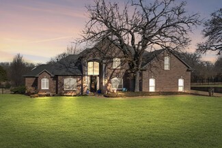 2813 Guardian Ct, Flower Mound, TX 75022
