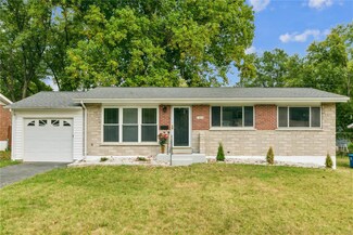 7020 Marlac Dr, Hazelwood, MO 63042