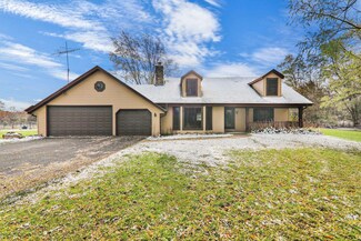 N2746 Hardscrabble Rd, Palmyra, WI 53156