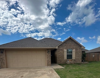 5009 Ridgedale Dr, Enid, OK 73703