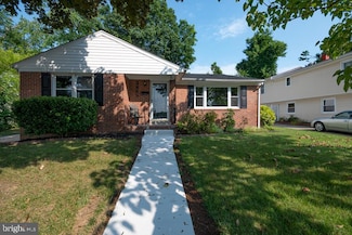3422 Lynne Haven Dr, Windsor Mill, MD 21244