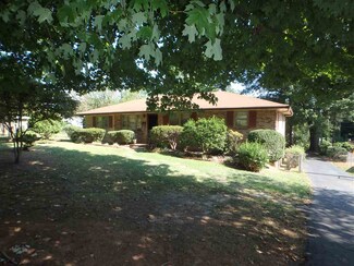 567 Magness Dr, Spartanburg, SC 29303