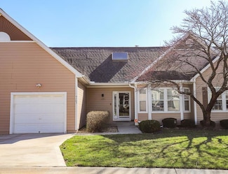 4305 S Coachman Dr, Independence, MO 64055