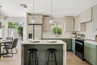 732 W Sagebrush St, Gilbert, AZ 85233