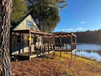 2255 Cr 105 Rd, Walnut, MS 38683