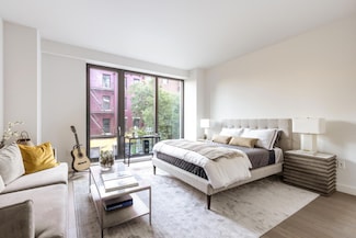 500 W 45th St Unit 205, New York, NY 10036