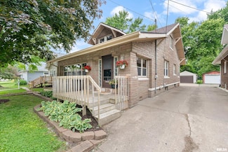 2181 18th St, East Moline, IL 61244