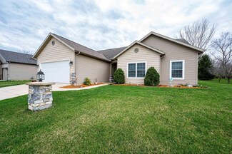 323 Salman Dr, Warsaw, IN 46580