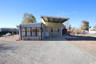 72 Mountain Ln, Yerington, NV 89447