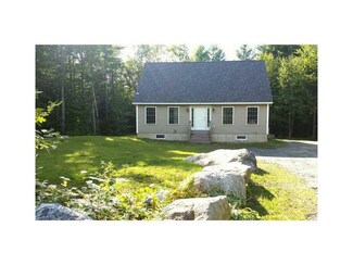 4 Amber Ln, Belgrade, ME 04917