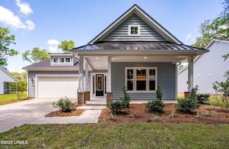 41 Fairfield Rd, Beaufort, SC 29907
