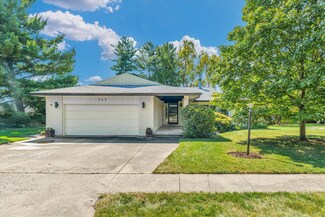 109 W Mchenry St, Urbana, IL 61801