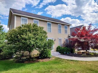 18 Goldenrod Ln, Concord, NH 03301