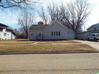 210 4th Ave, Sibley, IA 51249