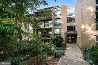 4924 Sentinel Dr, Bethesda, MD 20816