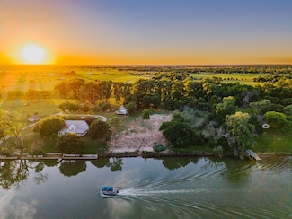 1343 Buster Chatham Rd, Waco, TX 76705