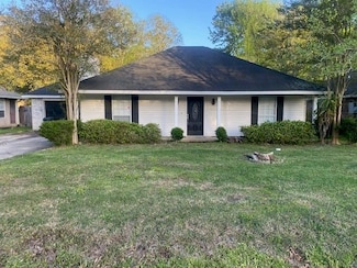 2415 Biron St, Mandeville, LA 70448