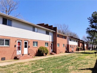 1625 W Pembroke Ave Unit 19, Hampton, VA 23661