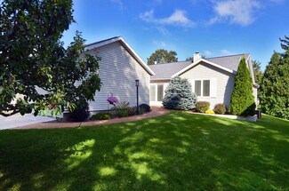 7846 W Oakbrook Cir, Madison, WI 53717