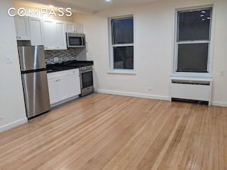 72-81 113th St Unit W-17, Forest Hills, NY 11375