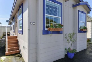 2155 Wharf Rd Unit 27, Capitola, CA 95010