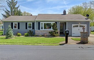 212 Mansfield Ave, Huron, OH 44839