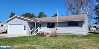 46 Beech Ct, Babbitt, MN 55706