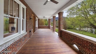 4537 Old Walland Hwy, Walland, TN 37886