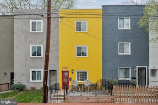 2250 Mount View Place SE, Washington, DC 20020