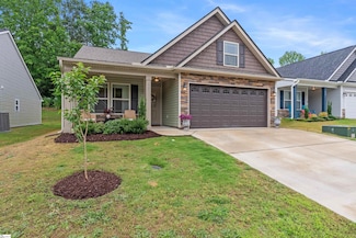 468 Timberwood Dr, Woodruff, SC 29388