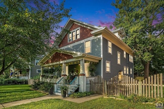 1327 SW College Ave, Topeka, KS 66604