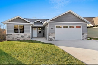 537 Golf Side Ct, Hortonville, WI 54944