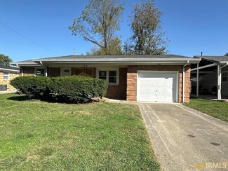 1009 N Fairlawn Cir W, Evansville, IN 47711