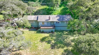 676 Paradise Rd, Salinas, CA 93907