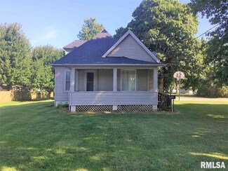 106 W Olive St, Wyoming, IL 61491