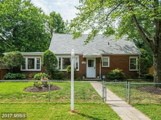 5005 Delaware St, College Park, MD 20740