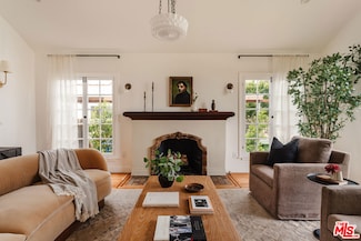 3029 S Norton Ave, Los Angeles, CA 90018